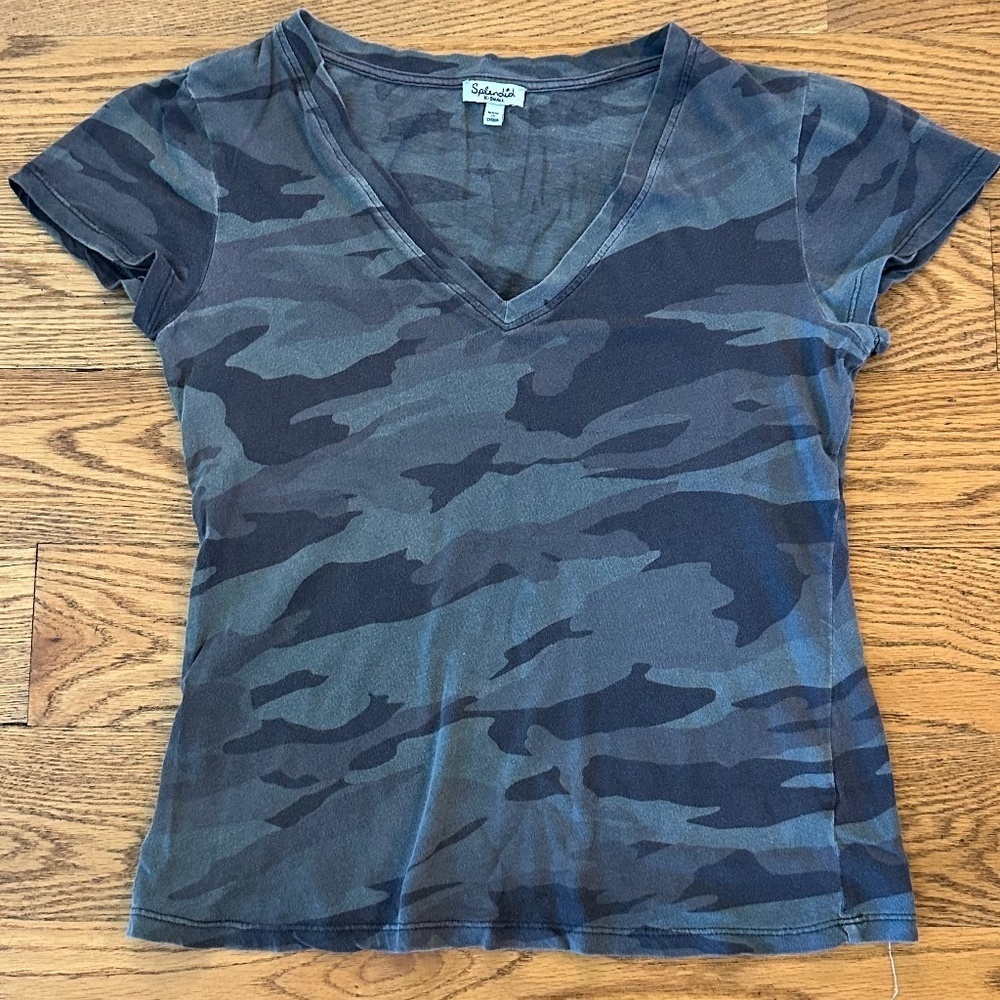 Splendid Kate V Neck in Camo in Size XS (no longer available on website) - Picture 6 of 7